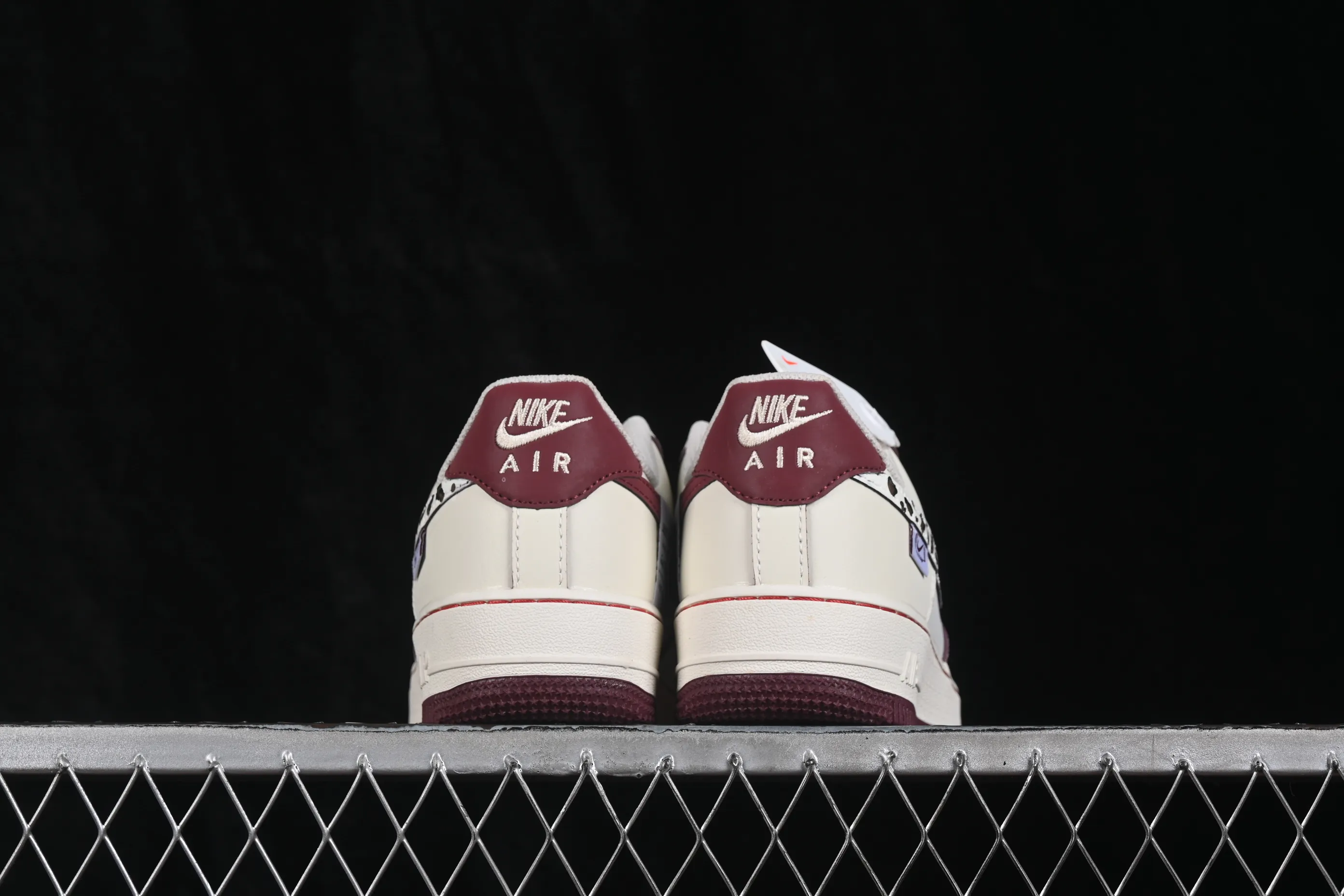 All categories Nk Air Force 1 Air Force series Nk Air Force 1 Low Air Force low-top Nike Air Force 1'07 Low "Wild Berry Leopard Shadow" Hand-painted graffiti Wild Berry Leopard Shadow Air Force 1 low-top casual sneakers FB1839-521